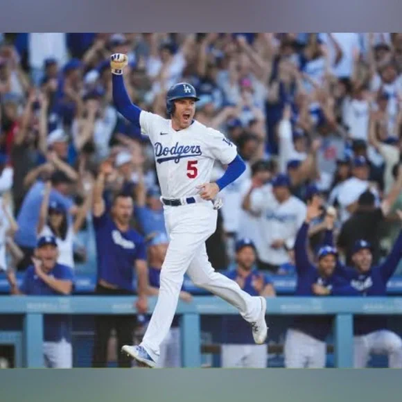 Nike Authentic Los Angeles Dodgers Freddie Freeman #5 White Jersey Men’s Sz: M - Picture 2 of 9